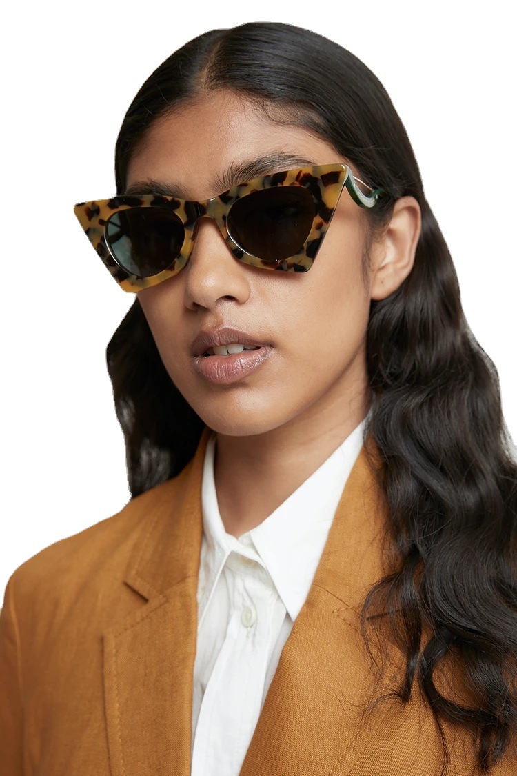 Cabana Oversized Sunglasses  |  Womens Sunglasses & Readers Accessories Caramel Azure