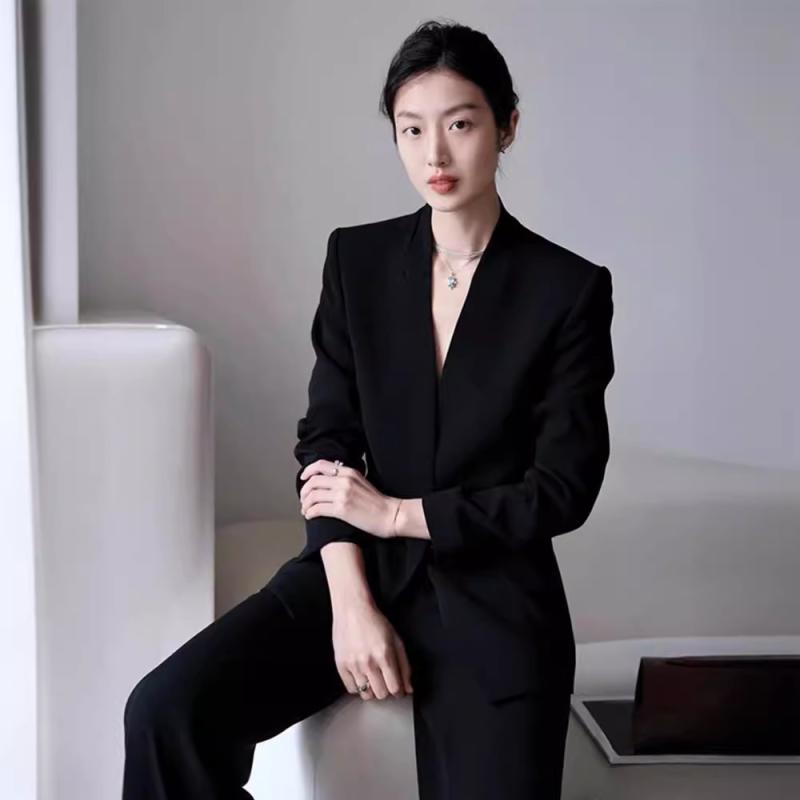 Going-Out Blazer In Stretch Twill  |  Womens Maternity Clothing Black